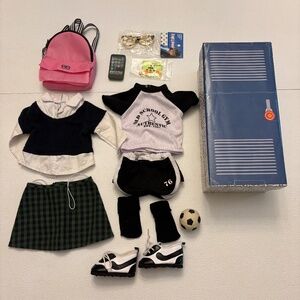 18” Doll School Locker with Outfits